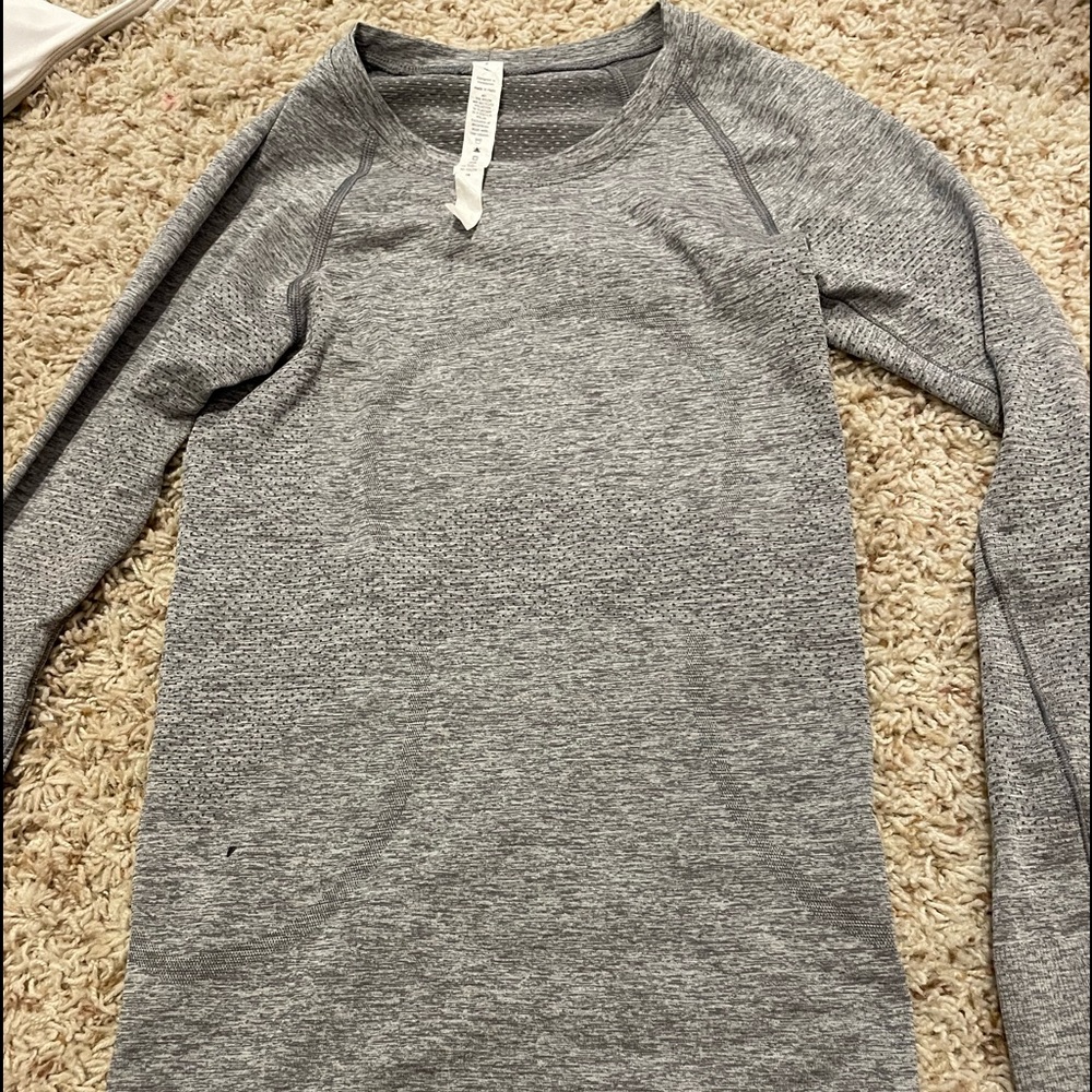 Grey swiftly lululemon